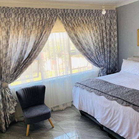 River Valley Guest House Butterworth Esterno foto