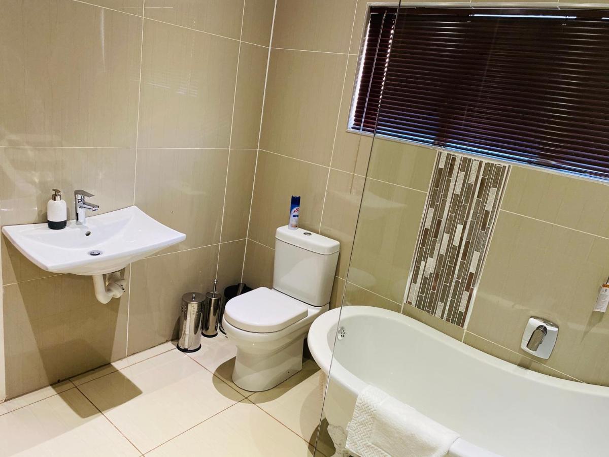 River Valley Guest House Butterworth Esterno foto